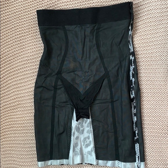 Victoria’s Secret shapewear - Picture 3 of 4